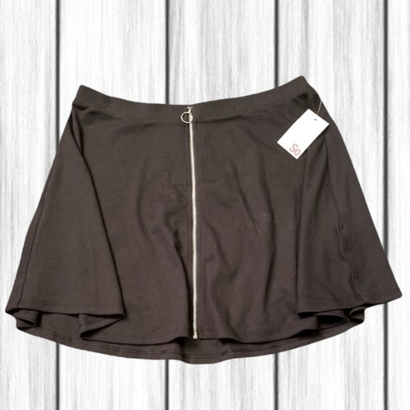 SO Dresses & Skirts - SO Black Zip Front Elastic waist mini high waisted skater circle skirt size L